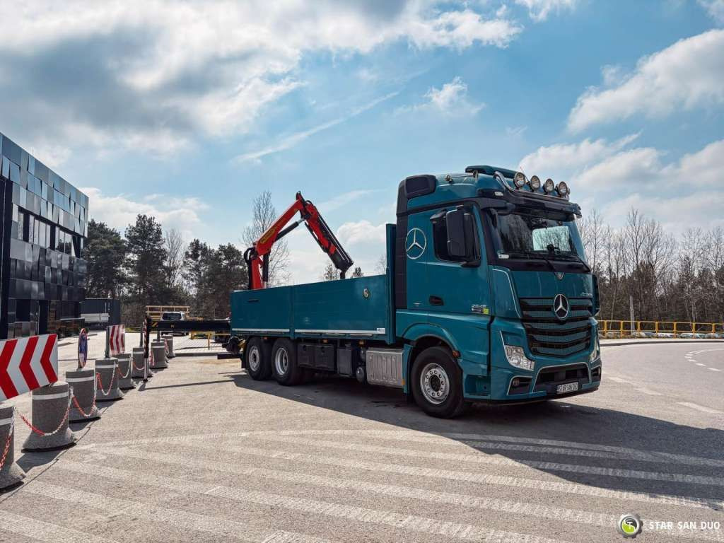 Mercedes-Benz ACTROS 2545 6x2 Palfinger PK 16001 HDS Crane Mercedes-Benz ACTROS 2545 6x2 Palfinger PK 16001 HDS Crane - Camion cu macara, Camion platformă: Foto 3 Mercedes-Benz ACTROS 2545 6x2 Palfinger PK 16001 HDS Crane Mercedes-Benz ACTROS 2545 6x2 Palfinger PK 16001 HDS Crane - Camion cu macara, Camion platformă: Foto 3