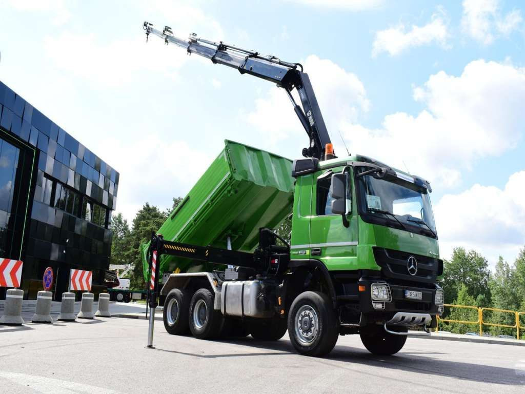 Mercedes-Benz  ACTROS 3346 6x6 HIAB 244EP-4 Crane Kipper - Camion basculantă: Foto 2 Mercedes-Benz  ACTROS 3346 6x6 HIAB 244EP-4 Crane Kipper - Camion basculantă: Foto 2
