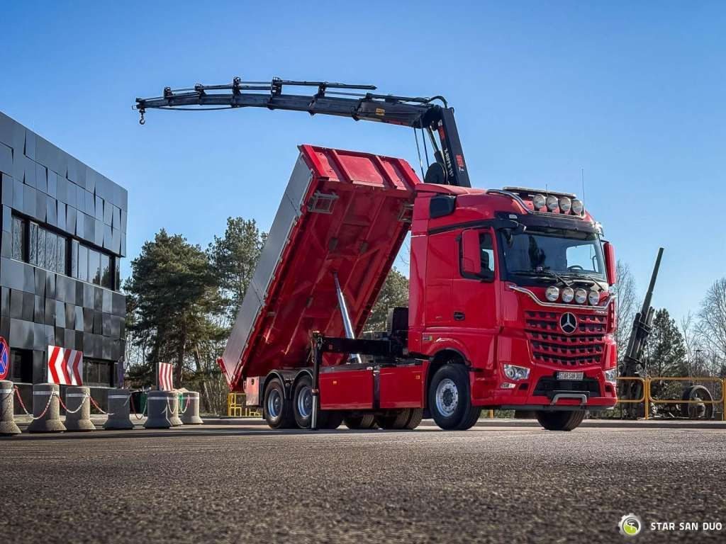 Mercedes-Benz AROCS 3358L 6x4 HIAB 192X-HIPRO E-6 Crane Kippe - Camion basculantă: Foto 3 Mercedes-Benz AROCS 3358L 6x4 HIAB 192X-HIPRO E-6 Crane Kippe - Camion basculantă: Foto 3