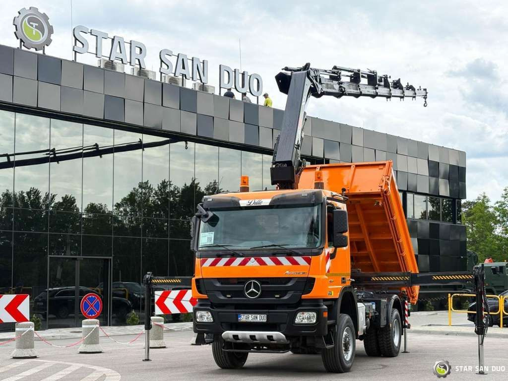 Mercedes-Benz Actros 1841 AK 4x4 Hiab 288E-7 Crane Kipper - Camion cu macara: Foto 5 Mercedes-Benz Actros 1841 AK 4x4 Hiab 288E-7 Crane Kipper - Camion cu macara: Foto 5