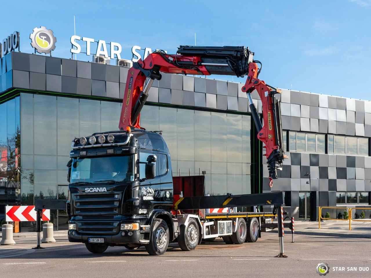 - Camion cu macara: Foto 4 - Camion cu macara: Foto 4