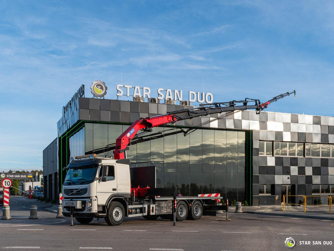 - Camion cu macara: Foto 5 - Camion cu macara: Foto 5