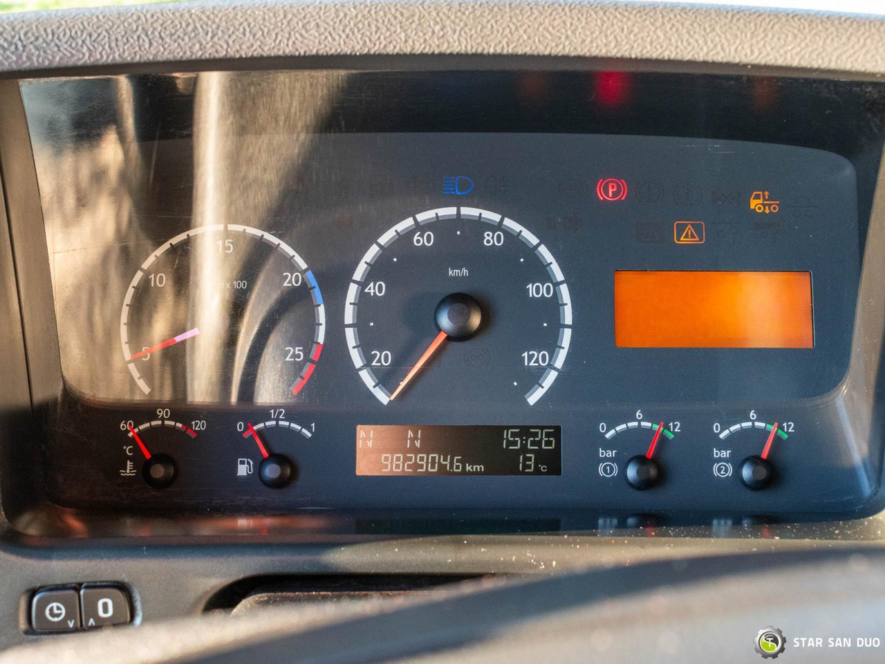 Camion cu macara : Foto 17