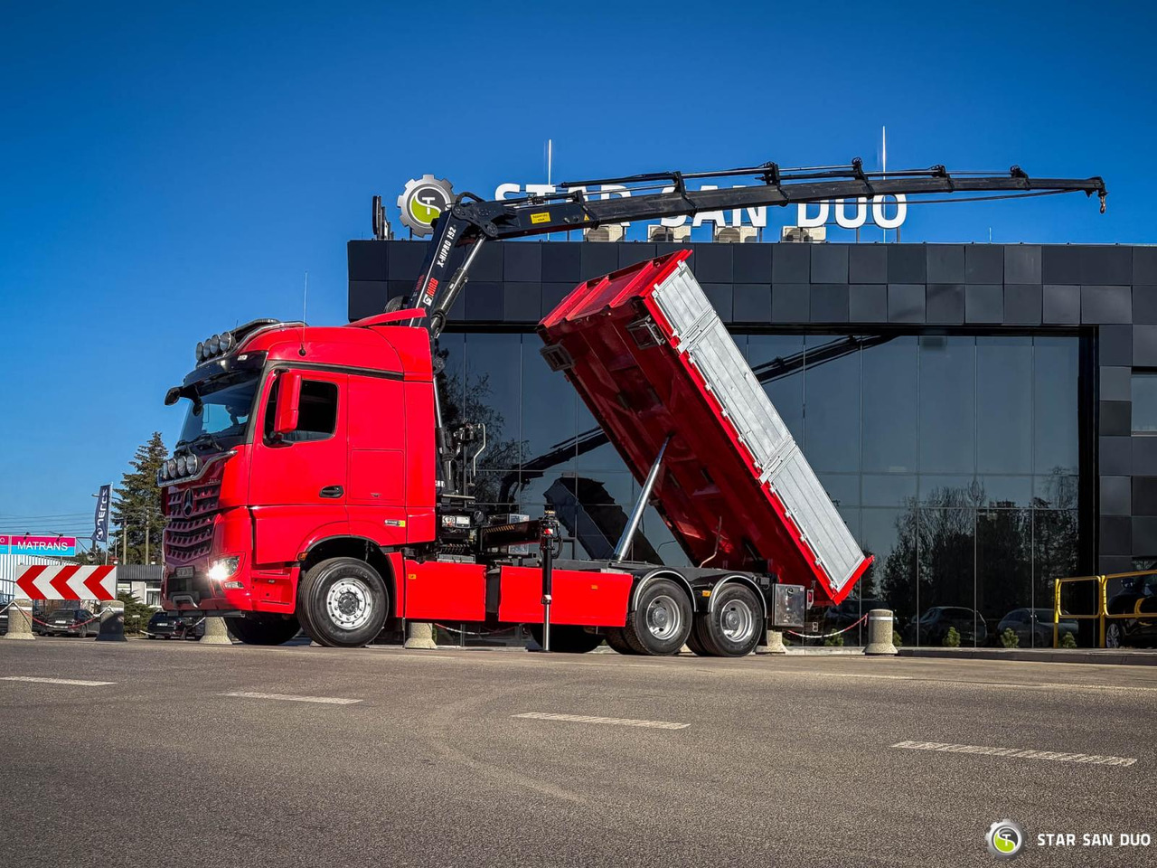 - Camion basculantă: Foto 1 - Camion basculantă: Foto 1