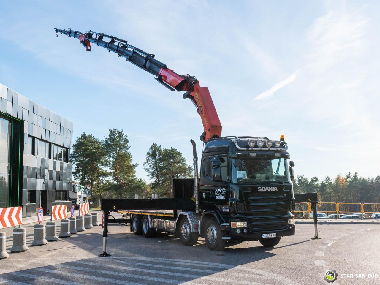 - Camion cu macara: Foto 2 - Camion cu macara: Foto 2