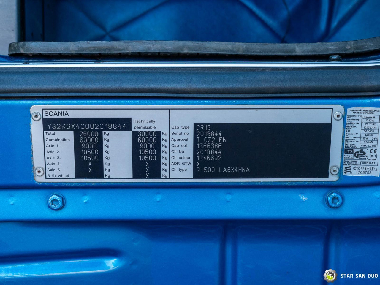 Camion cu macara : Foto 21