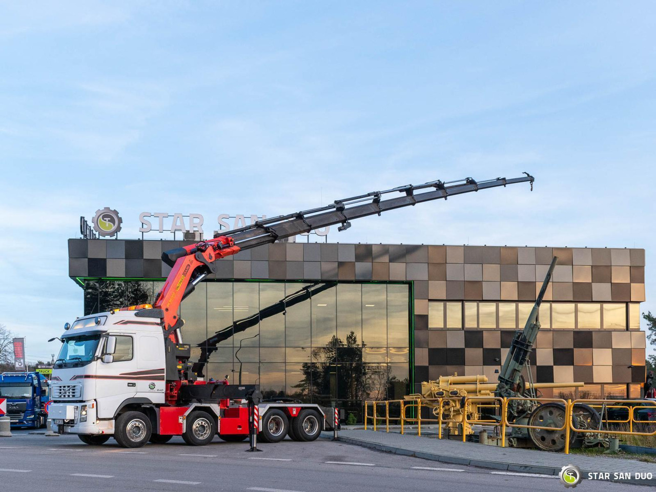 - Camion cu macara: Foto 4 - Camion cu macara: Foto 4