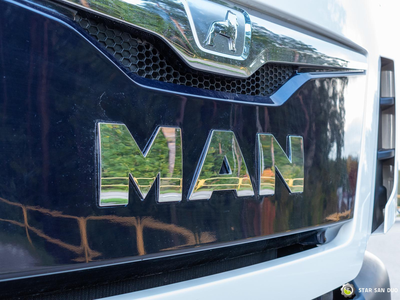 - Camion cu macara: Foto 5 - Camion cu macara: Foto 5