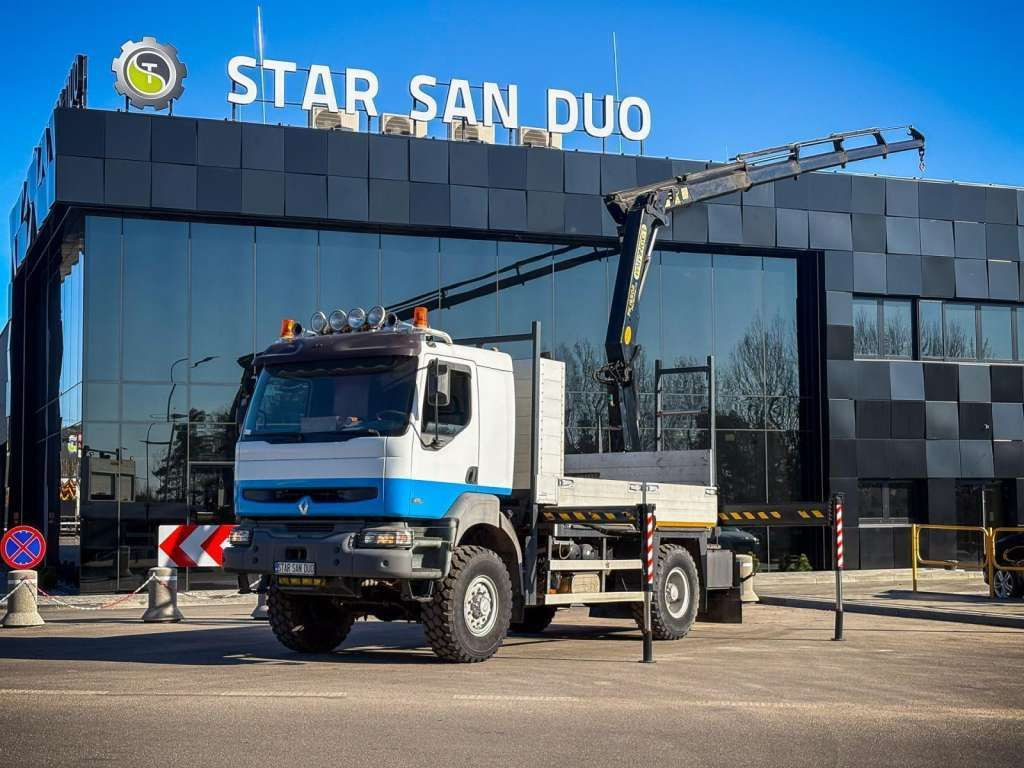 Renault KERAX 270 4x4 PALFINGER PK 16502 CRANE WINCH - Camion cu macara, Camion platformă: Foto 1 Renault KERAX 270 4x4 PALFINGER PK 16502 CRANE WINCH - Camion cu macara, Camion platformă: Foto 1