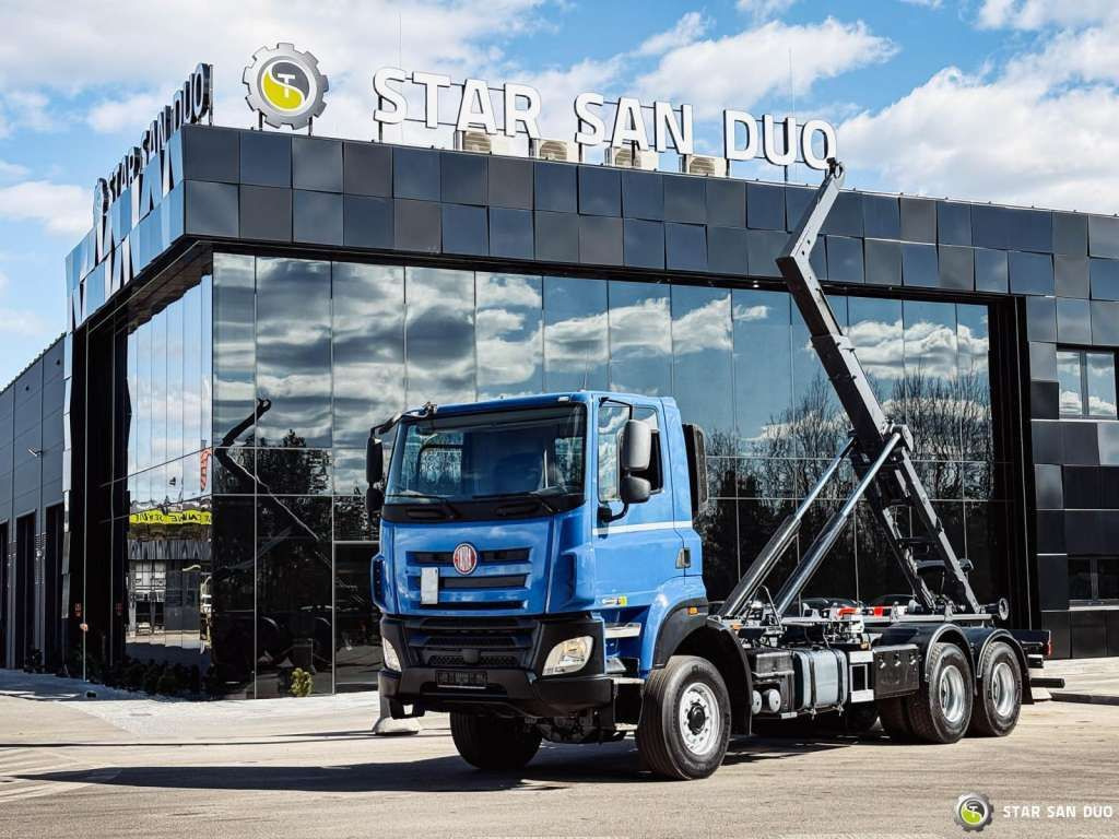 Tatra T158 PHOENIX 6x6 Euro 6 - Camion şasiu: Foto 1 Tatra T158 PHOENIX 6x6 Euro 6 - Camion şasiu: Foto 1