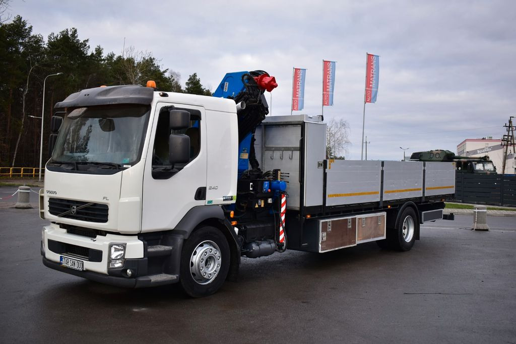 Volvo FE 280 4x2 HMF 1560 K3 kran Rotator CRAN - Camion cu macara, Camion platformă: Foto 3 Volvo FE 280 4x2 HMF 1560 K3 kran Rotator CRAN - Camion cu macara, Camion platformă: Foto 3