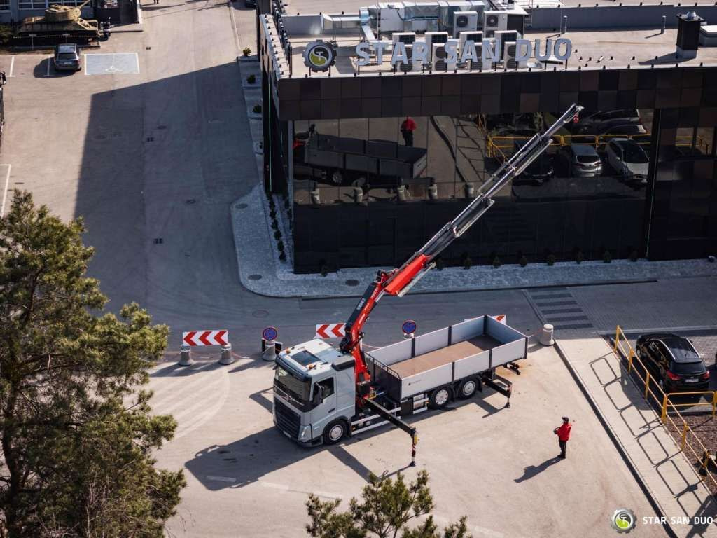 Volvo FH 500 6x2 FASSI F545R.A.2.25 CRANE KRAN NEW !! - Camion cu macara: Foto 4 Volvo FH 500 6x2 FASSI F545R.A.2.25 CRANE KRAN NEW !! - Camion cu macara: Foto 4