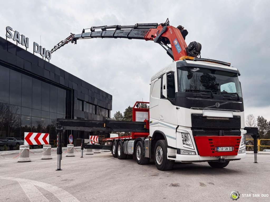 Volvo FH 550 8x2 HMF 8520 FLY JIB Winch Crane Euro 6 - Camion cu macara: Foto 3 Volvo FH 550 8x2 HMF 8520 FLY JIB Winch Crane Euro 6 - Camion cu macara: Foto 3