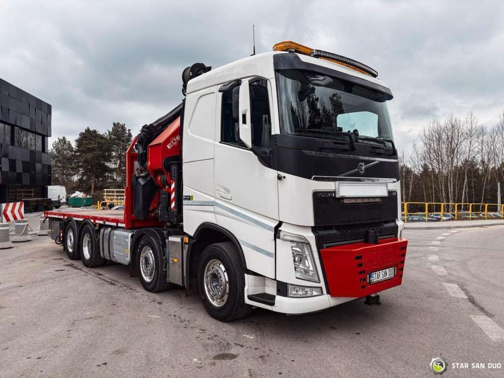 Volvo FH 550 8x2 HMF 8520 FLY JIB Winch Crane Euro 6 - Camion cu macara: Foto 5 Volvo FH 550 8x2 HMF 8520 FLY JIB Winch Crane Euro 6 - Camion cu macara: Foto 5