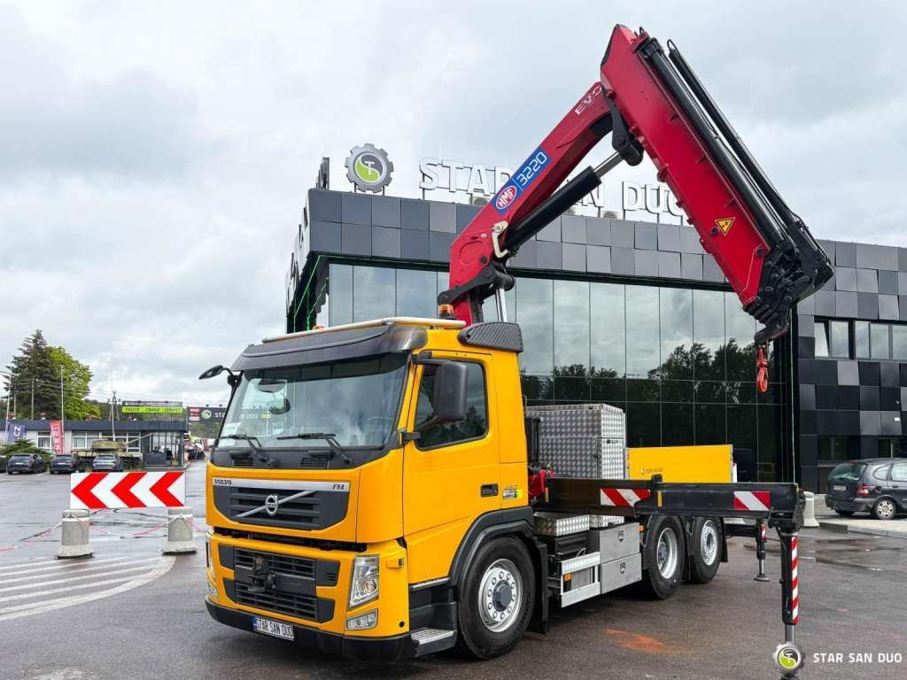 Volvo FM 460 6x4x4 HMF 3220 Crane HDS - Camion cu macara: Foto 4 Volvo FM 460 6x4x4 HMF 3220 Crane HDS - Camion cu macara: Foto 4