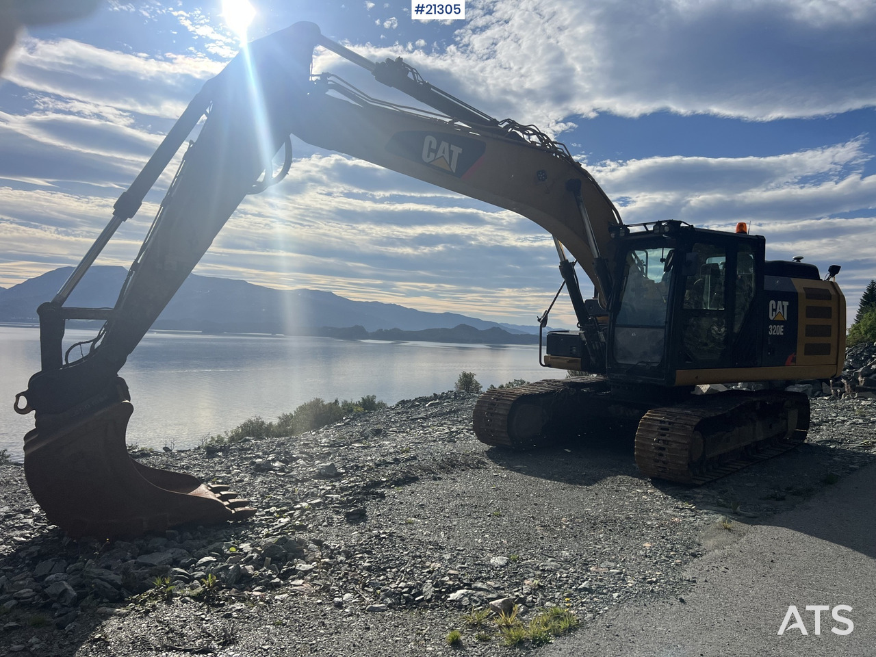 CAT 320 EL - Excavator pe şenile: Foto 2 CAT 320 EL - Excavator pe şenile: Foto 2