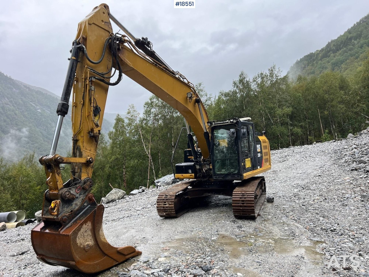 Caterpillar 320E - Excavator pe şenile: Foto 3 Caterpillar 320E - Excavator pe şenile: Foto 3