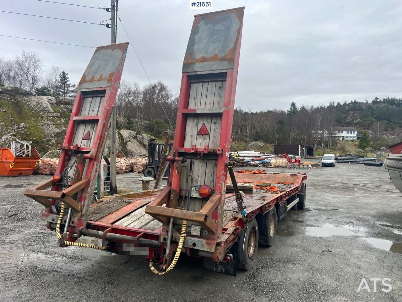 Damm 3 akslet maskinhenger m/ hydrauliske kjørebroer - Remorcă transport auto: Foto 4 Damm 3 akslet maskinhenger m/ hydrauliske kjørebroer - Remorcă transport auto: Foto 4