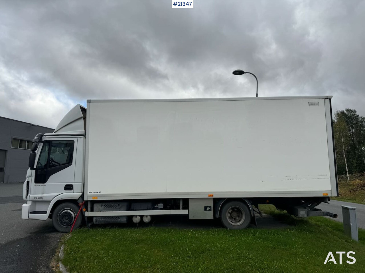Iveco Eurocargo 75-210 - Camion furgon: Foto 2 Iveco Eurocargo 75-210 - Camion furgon: Foto 2