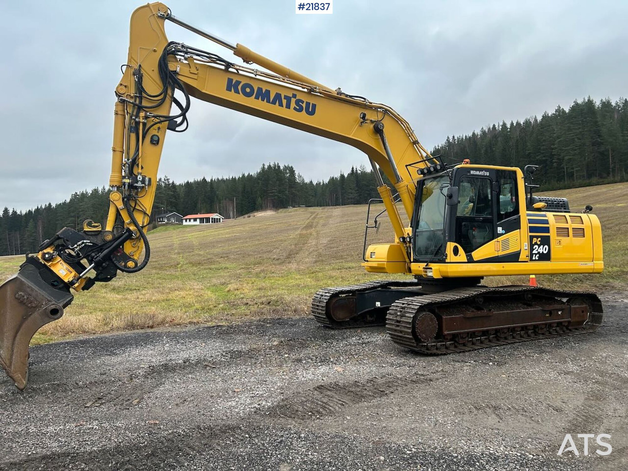 Komatsu PC240LC-11E0 Beltegraver m/ Rotortilt og Pusseskuffe - Excavator pe şenile: Foto 1 Komatsu PC240LC-11E0 Beltegraver m/ Rotortilt og Pusseskuffe - Excavator pe şenile: Foto 1