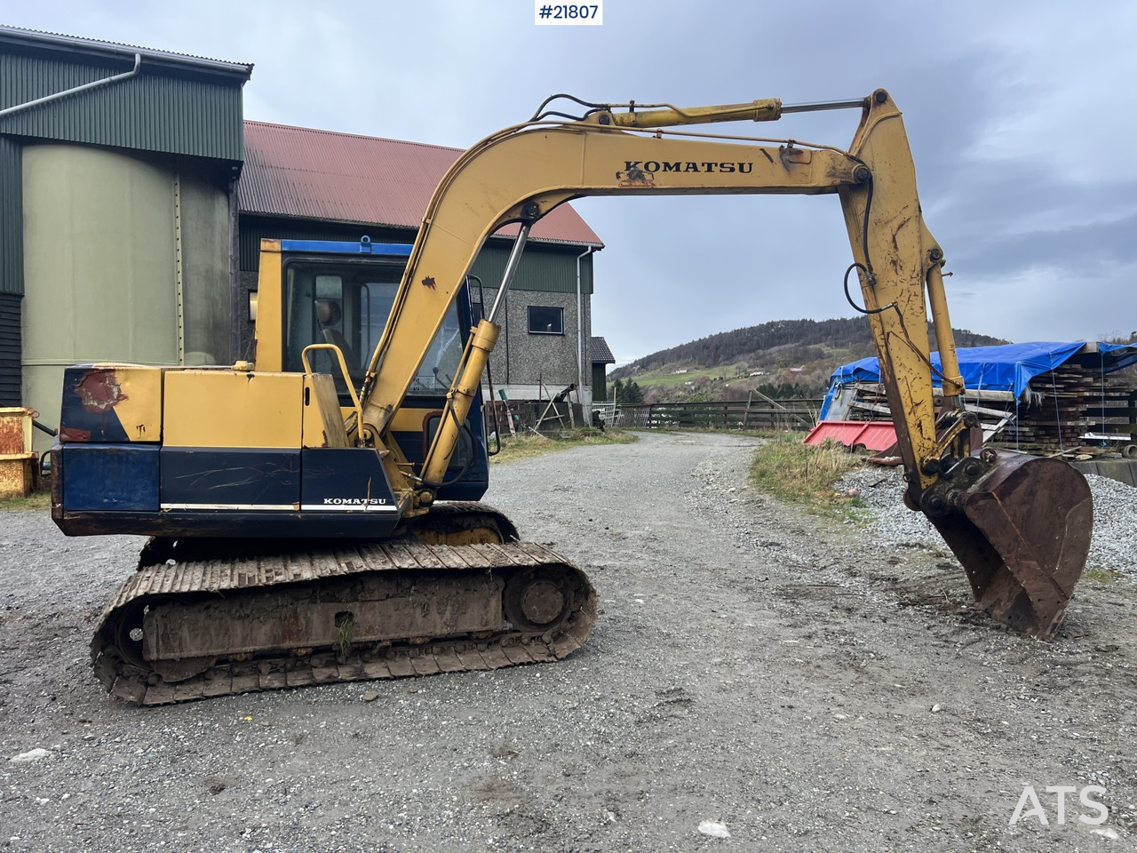 Komatsu pc60-5 gravemaskin m/ renskeskuffe,soldeskuffe og smalskuffe - Excavator: Foto 3 Komatsu pc60-5 gravemaskin m/ renskeskuffe,soldeskuffe og smalskuffe - Excavator: Foto 3