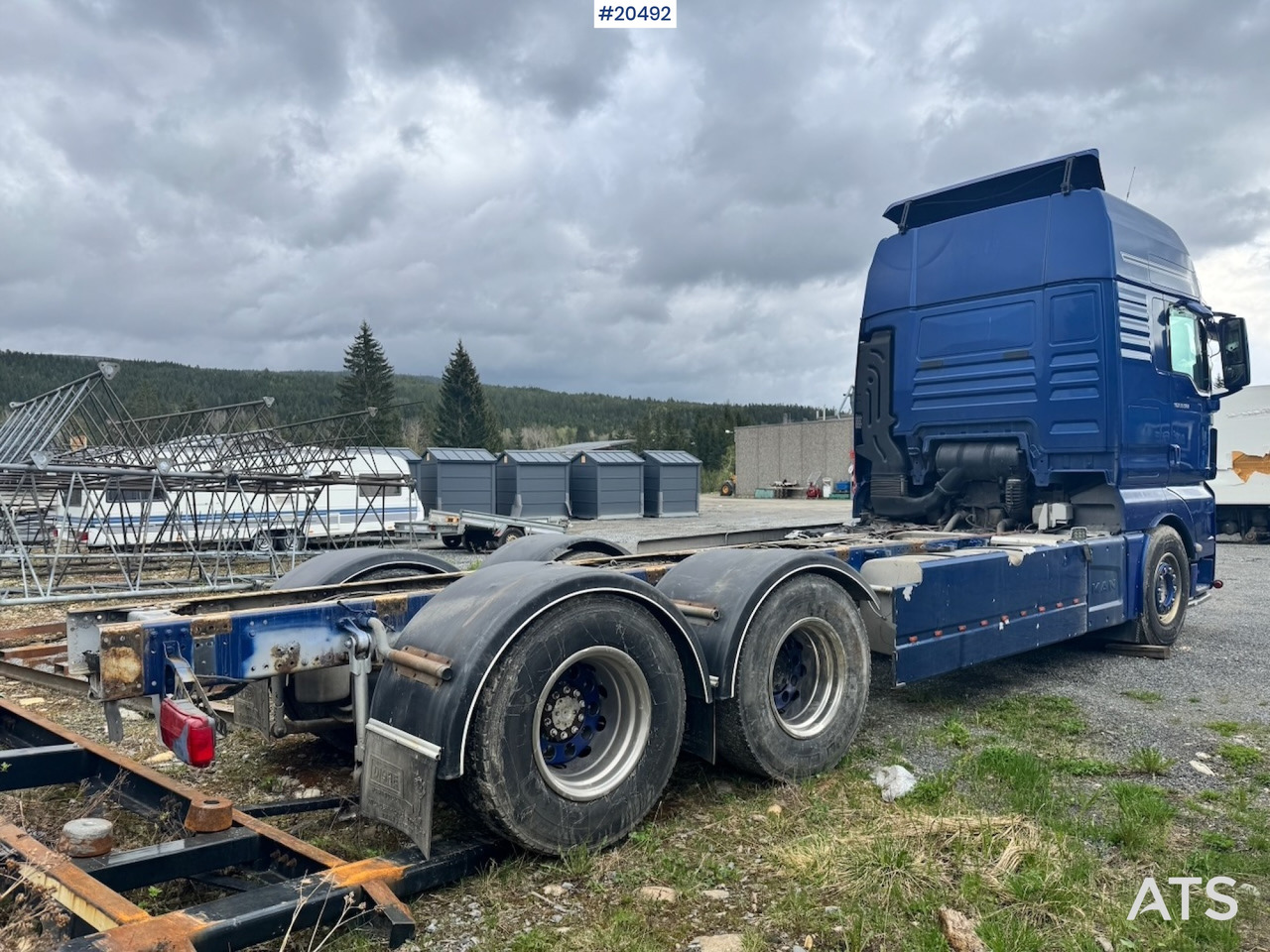 MAN TGX 33.560 - Camion şasiu: Foto 4 MAN TGX 33.560 - Camion şasiu: Foto 4