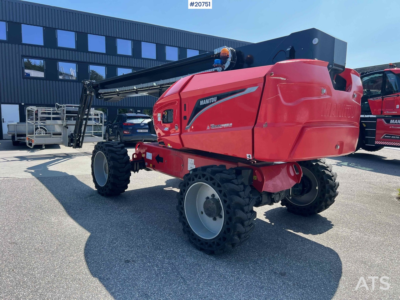 Manitou 220 TJ+ - Nacela telescopica: Foto 1 Manitou 220 TJ+ - Nacela telescopica: Foto 1