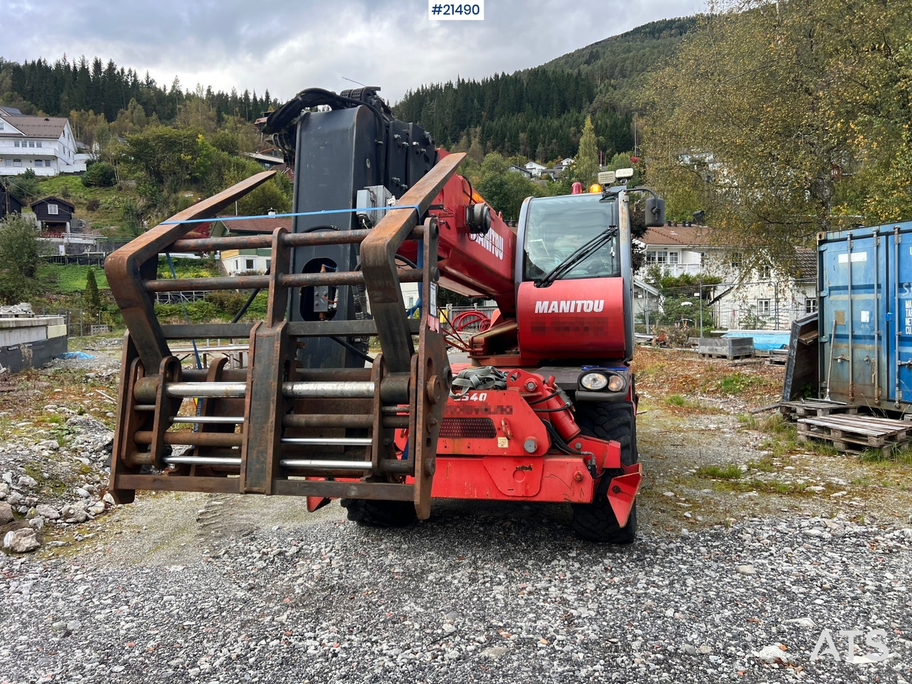 Manitou MRT2540 m/ radiostyring, mannskapskorg, 2 sett pallegafler, jibb med vinsj (1.5 tonn) - Stivuitor telescopic: Foto 2 Manitou MRT2540 m/ radiostyring, mannskapskorg, 2 sett pallegafler, jibb med vinsj (1.5 tonn) - Stivuitor telescopic: Foto 2