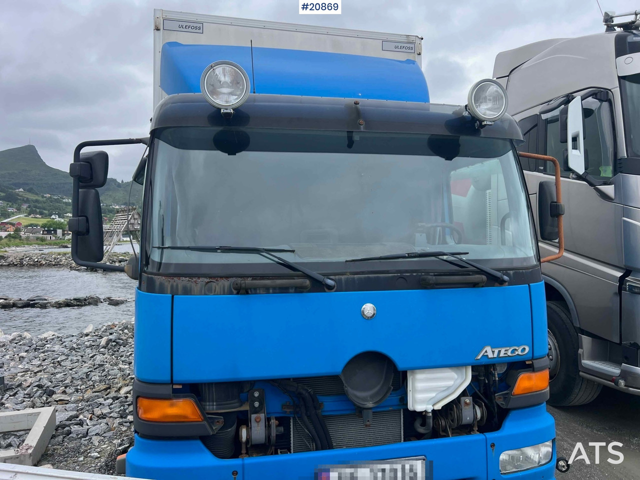 Mercedes 1523 4x2 skapbil m/ full sideåpning og lift Rep.objekt - Camion furgon: Foto 3 Mercedes 1523 4x2 skapbil m/ full sideåpning og lift Rep.objekt - Camion furgon: Foto 3
