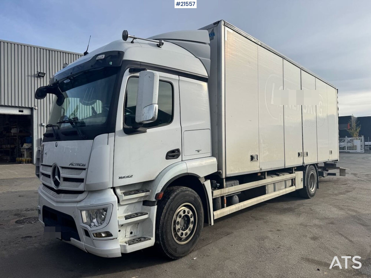 Mercedes Actros 1832 - Camion furgon: Foto 2 Mercedes Actros 1832 - Camion furgon: Foto 2
