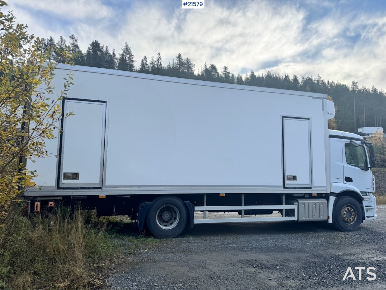 Mercedes-Benz Antos 1832 m/ Full sideåpning og Kjøl/frys. - Camion furgon: Foto 4 Mercedes-Benz Antos 1832 m/ Full sideåpning og Kjøl/frys. - Camion furgon: Foto 4