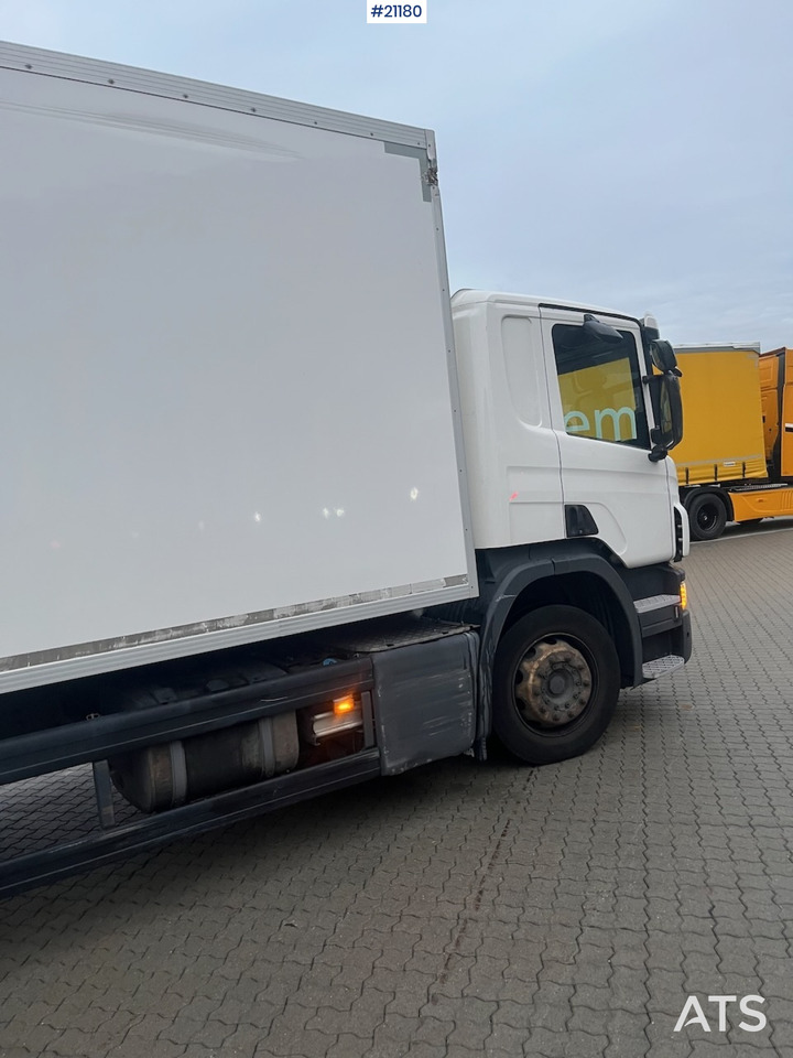 Scania P250 - Camion furgon: Foto 2 Scania P250 - Camion furgon: Foto 2