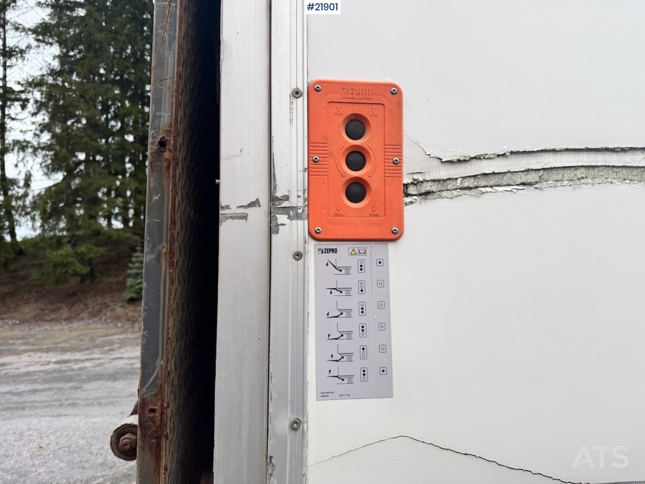 Camion furgon Scania P280: Foto 19