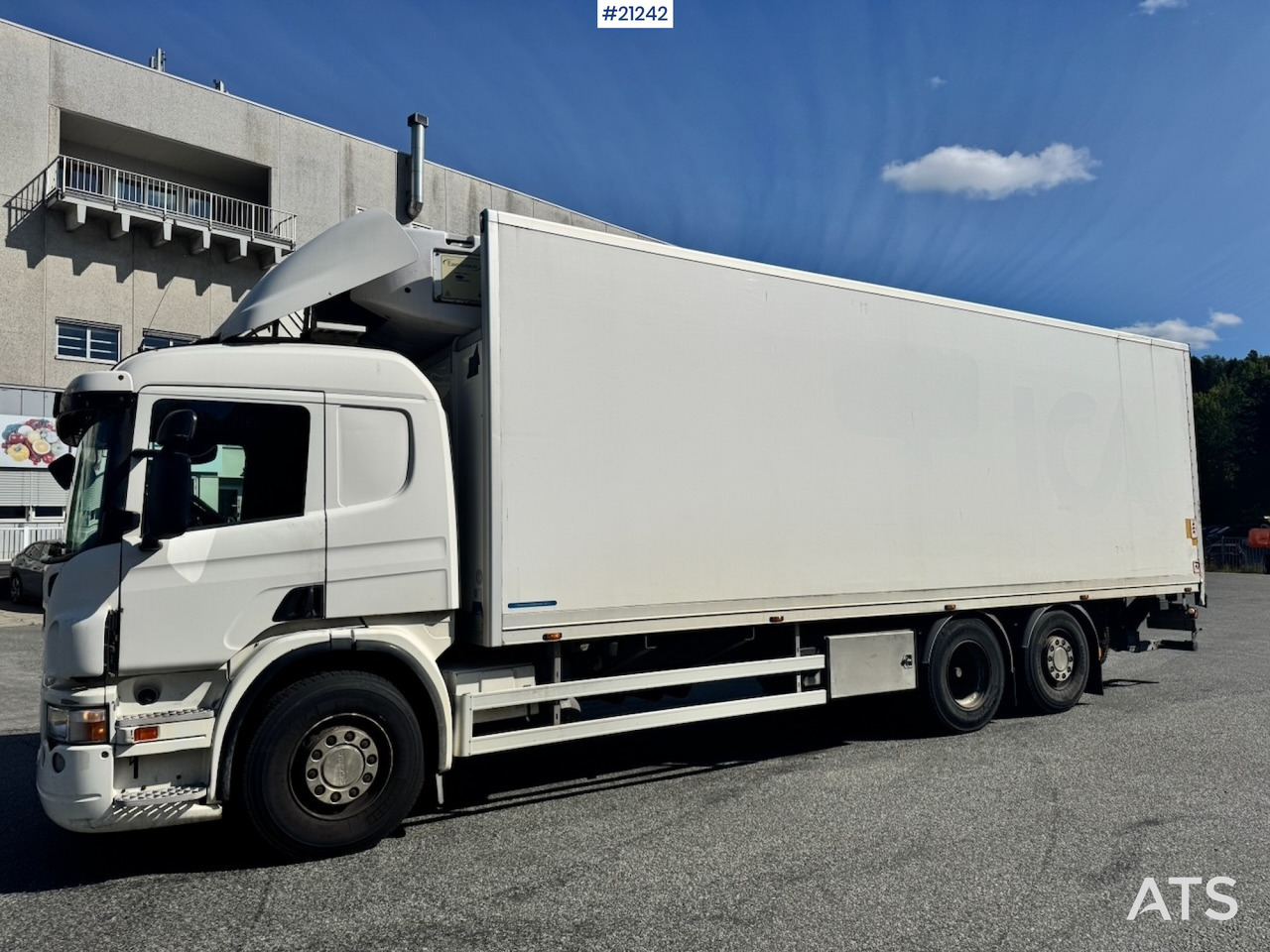 Scania P420 - Camion frigider: Foto 3 Scania P420 - Camion frigider: Foto 3