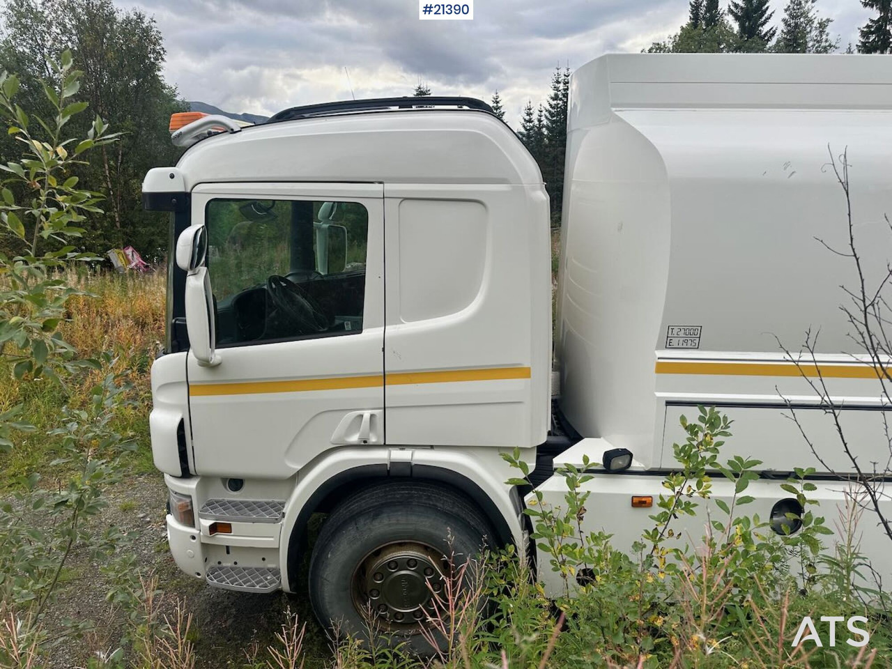 Scania R380 6x2 tankbil m/ eurotank påbygg - Camion cisternă: Foto 3 Scania R380 6x2 tankbil m/ eurotank påbygg - Camion cisternă: Foto 3