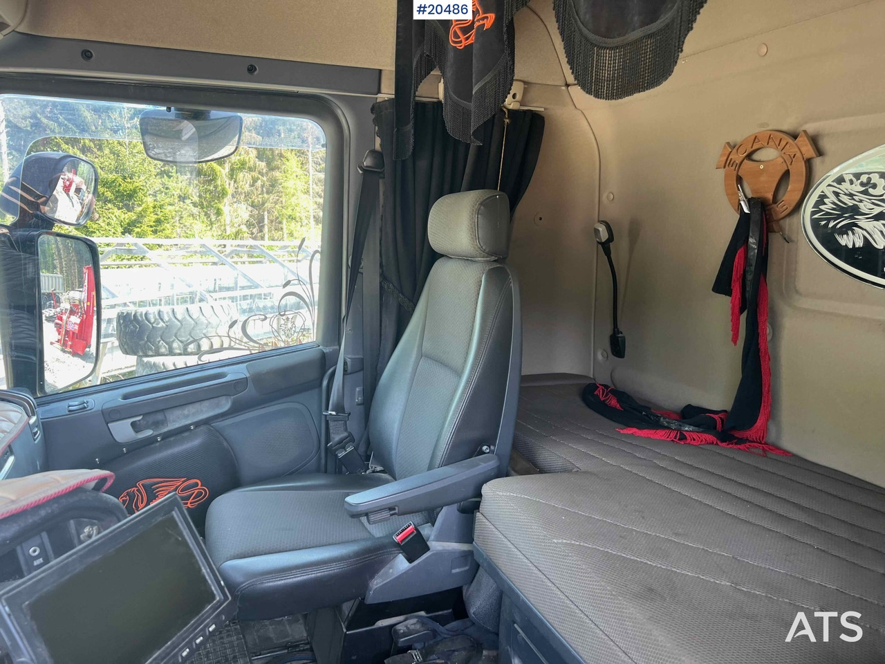 Camion basculantă Scania R560: Foto 24 Camion basculantă Scania R560: Foto 24