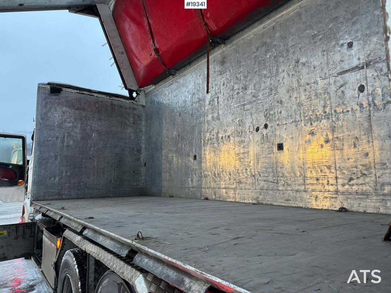 Camion furgon Scania R580: Foto 28
