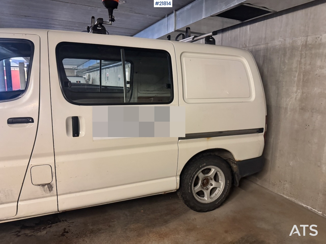 Toyota HIACE - Dubă: Foto 5 Toyota HIACE - Dubă: Foto 5