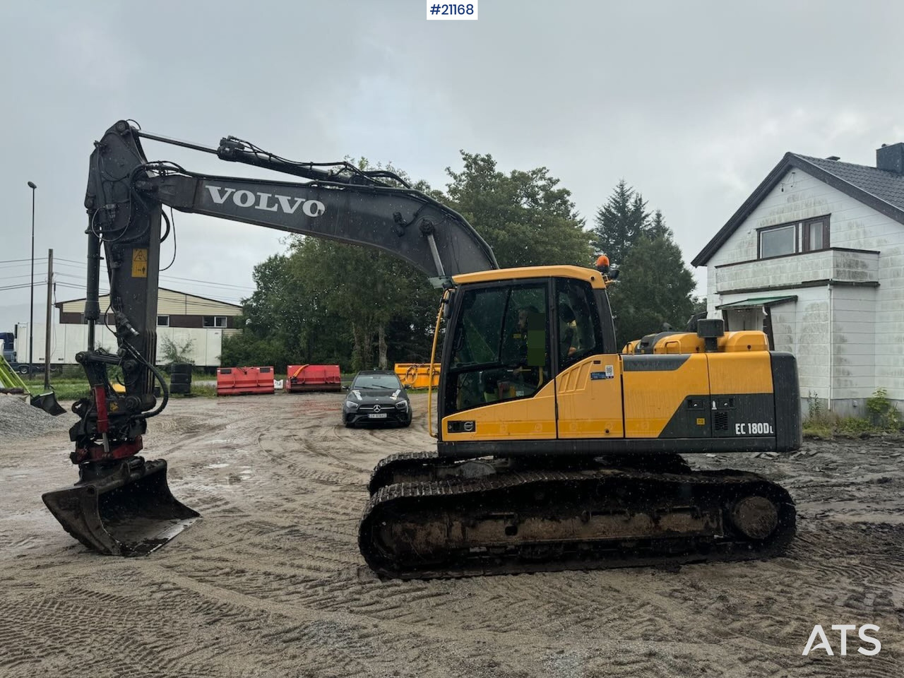 Volvo EC180DL - Excavator pe şenile: Foto 1 Volvo EC180DL - Excavator pe şenile: Foto 1