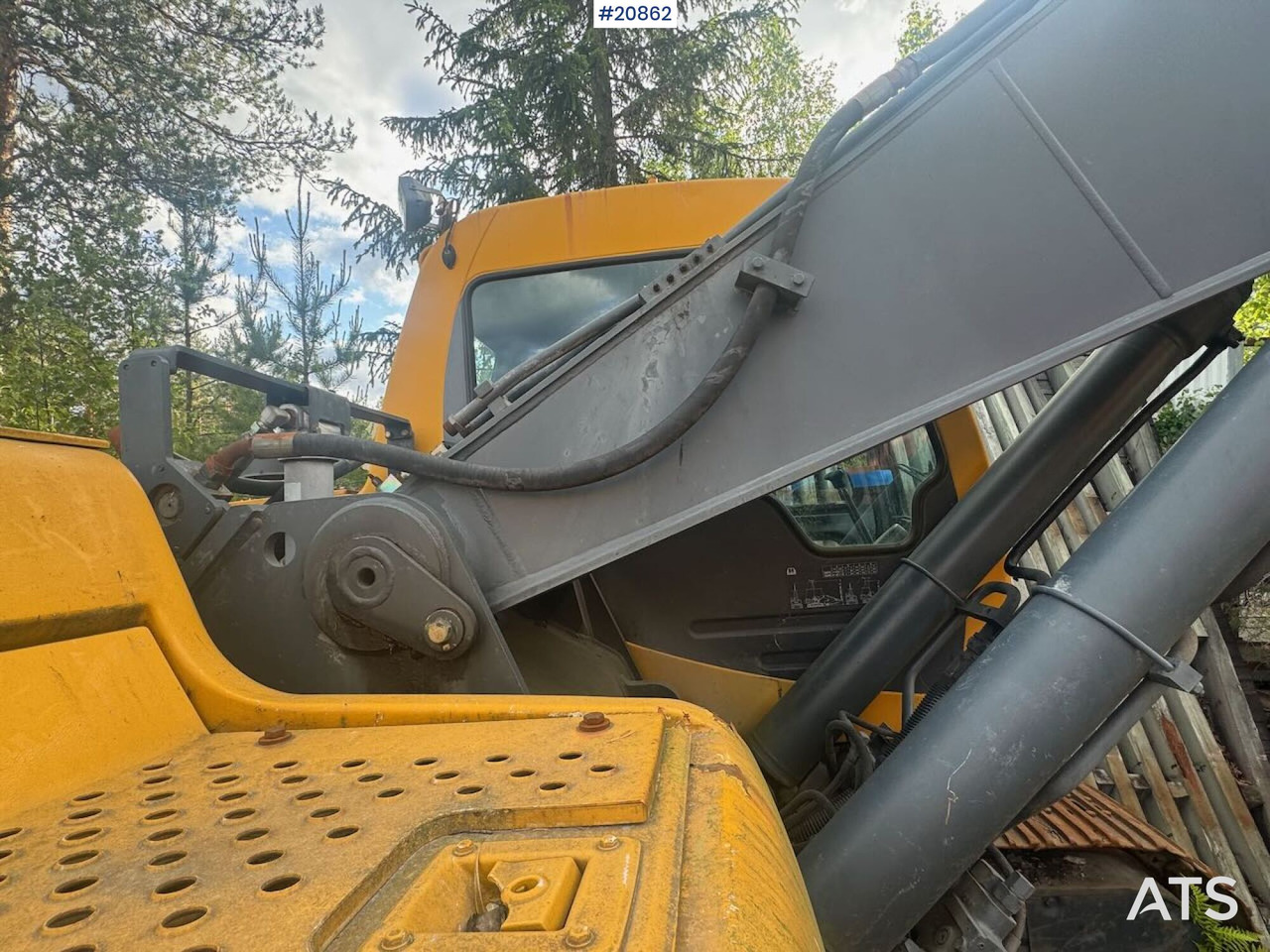 Volvo EC240LC - Excavator pe şenile: Foto 5 Volvo EC240LC - Excavator pe şenile: Foto 5
