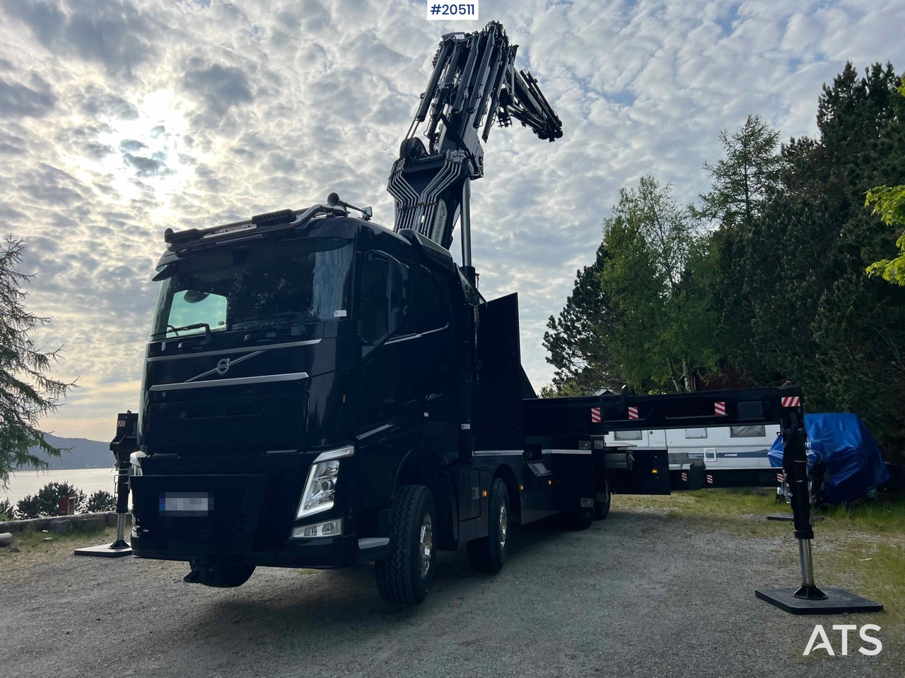Volvo FH 540 8x2 Kranbil m/ 2021 165 t/m HIDROKON kran m/ jibb og vinsj og enn masse utstyr! SE VIDEO - Camion cu macara: Foto 4 Volvo FH 540 8x2 Kranbil m/ 2021 165 t/m HIDROKON kran m/ jibb og vinsj og enn masse utstyr! SE VIDEO - Camion cu macara: Foto 4