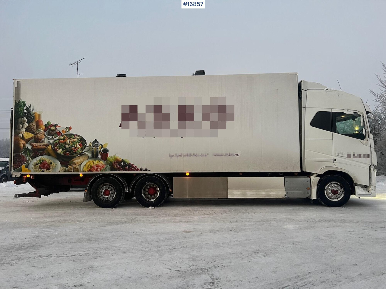 Volvo FH540 - Camion furgon: Foto 3 Volvo FH540 - Camion furgon: Foto 3
