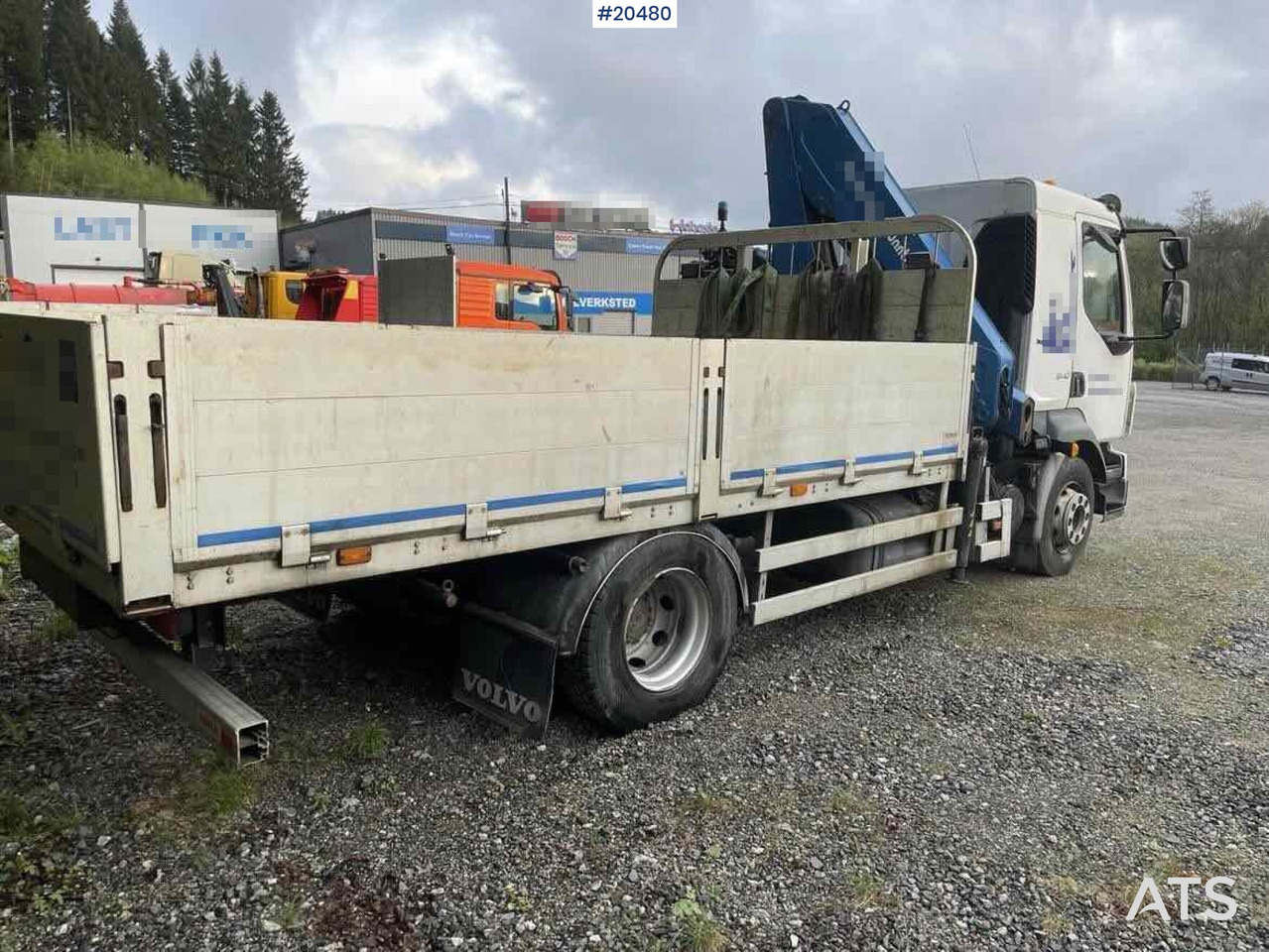 Volvo FL240 - Camion cu macara, Camion platformă: Foto 2 Volvo FL240 - Camion cu macara, Camion platformă: Foto 2