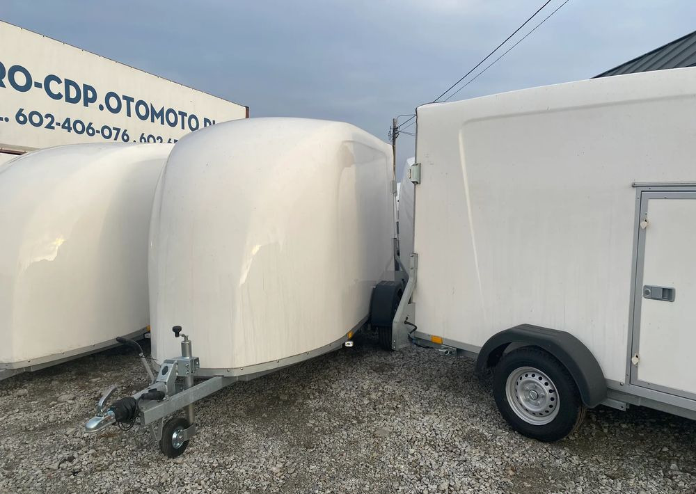 Niewiadów Furgon Niewiadów F1334 z trapem wjazdowym - Remorca auto: Foto 2 Niewiadów Furgon Niewiadów F1334 z trapem wjazdowym - Remorca auto: Foto 2