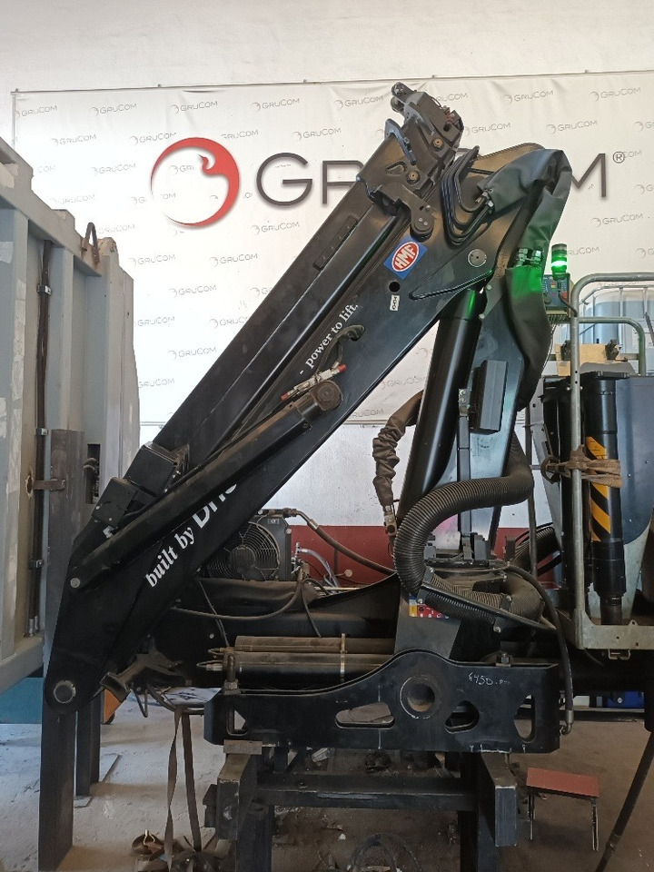 HMF 1643 - Macara montată: Foto 2 HMF 1643 - Macara montată: Foto 2