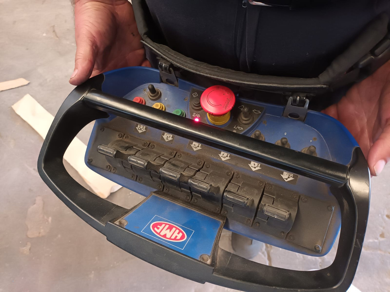 HMF 1643 - Macara montată: Foto 5 HMF 1643 - Macara montată: Foto 5