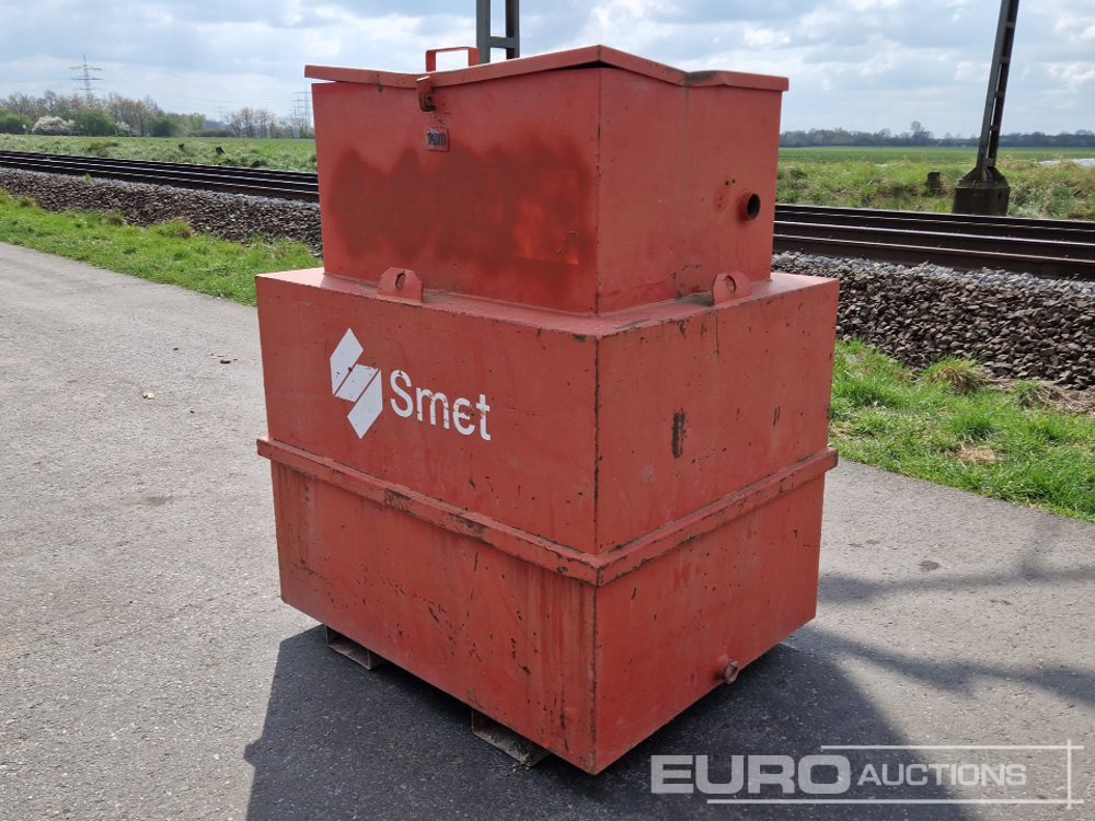 1,100 Litre Fuel Tank - Rezervor de stocare: Foto 2 1,100 Litre Fuel Tank - Rezervor de stocare: Foto 2