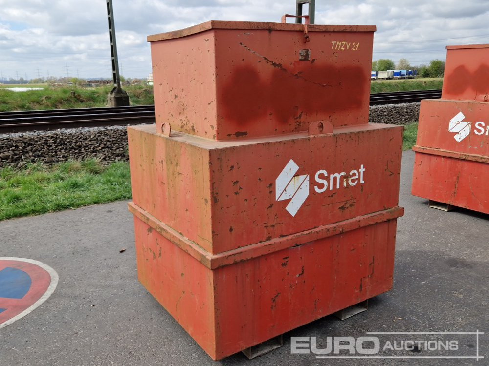 1,100 Litre Fuel Tank - Rezervor de stocare: Foto 1 1,100 Litre Fuel Tank - Rezervor de stocare: Foto 1