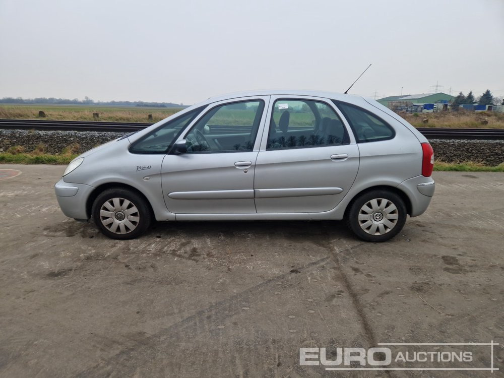 2004 Citroen Xsara Picasso - Automobil: Foto 2 2004 Citroen Xsara Picasso - Automobil: Foto 2
