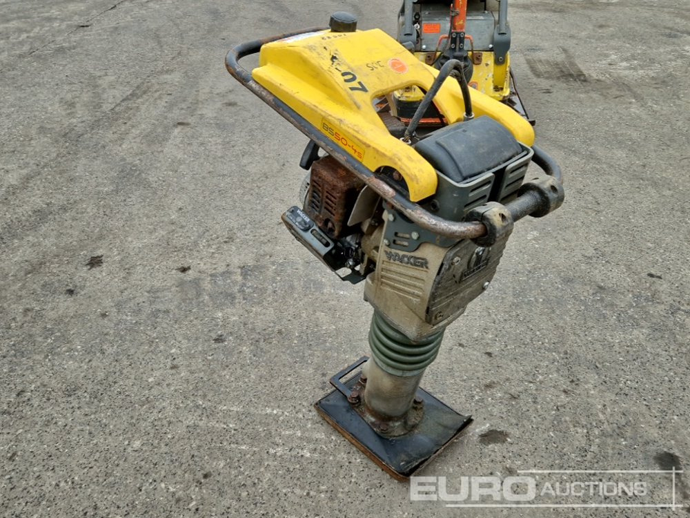 2008 Wacker Neuson BS50-4S - Maşină de asfaltat: Foto 4 2008 Wacker Neuson BS50-4S - Maşină de asfaltat: Foto 4